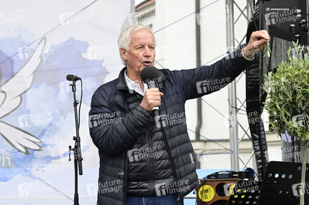 Demonstration 'Friedensprozession' in Dresden