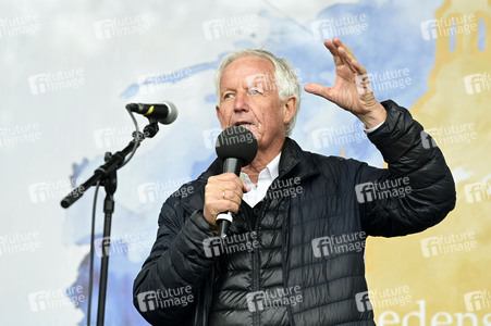 Demonstration 'Friedensprozession' in Dresden