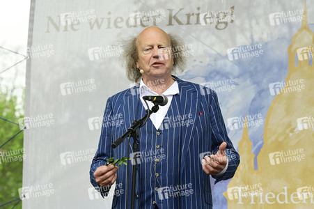 Demonstration 'Friedensprozession' in Dresden