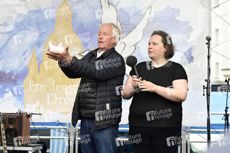 Demonstration 'Friedensprozession' in Dresden
