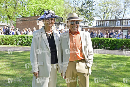 Große Saisoneröffnung 2025 auf der Rennbahn Hoppegarten in Berlin