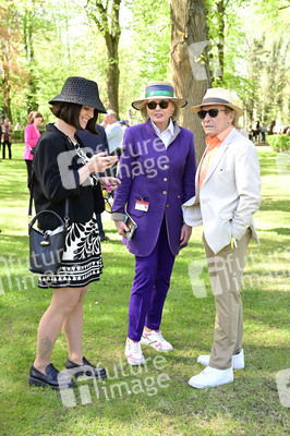 Große Saisoneröffnung 2025 auf der Rennbahn Hoppegarten in Berlin