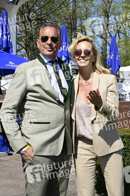 Große Saisoneröffnung 2025 auf der Rennbahn Hoppegarten in Berlin