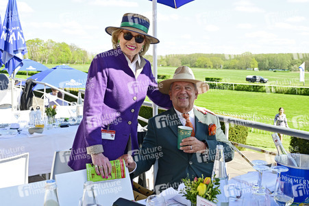 Große Saisoneröffnung 2025 auf der Rennbahn Hoppegarten in Berlin