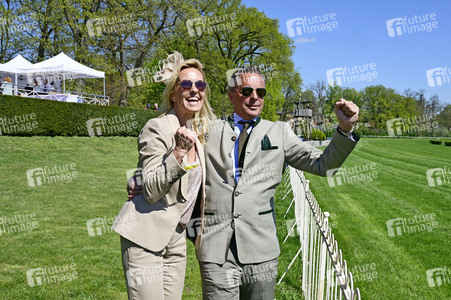 Große Saisoneröffnung 2025 auf der Rennbahn Hoppegarten in Berlin