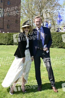 Große Saisoneröffnung 2025 auf der Rennbahn Hoppegarten in Berlin