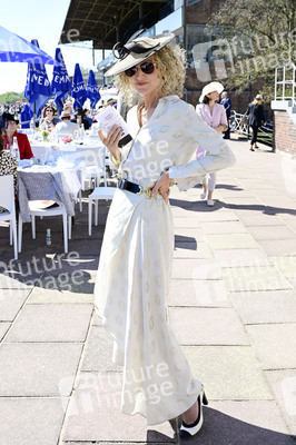 Große Saisoneröffnung 2025 auf der Rennbahn Hoppegarten in Berlin