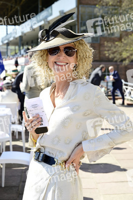 Große Saisoneröffnung 2025 auf der Rennbahn Hoppegarten in Berlin