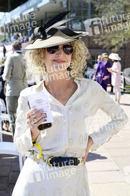 Große Saisoneröffnung 2025 auf der Rennbahn Hoppegarten in Berlin