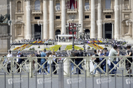 Trauer um Papst Franziskus in Rom