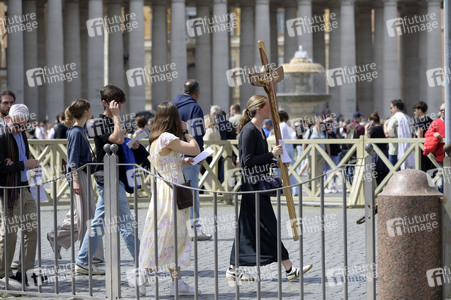 Trauer um Papst Franziskus in Rom