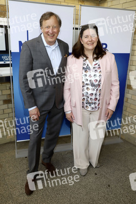 Preview 'Der Norden zwischen Petticoat und Spätheimkehrern' in Hamburg