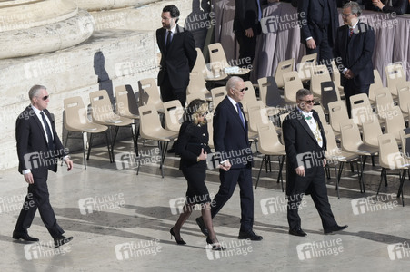 Trauermesse für Papst Franziskus in der Vatikanstadt