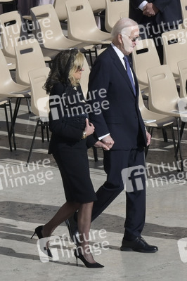 Trauermesse für Papst Franziskus in der Vatikanstadt