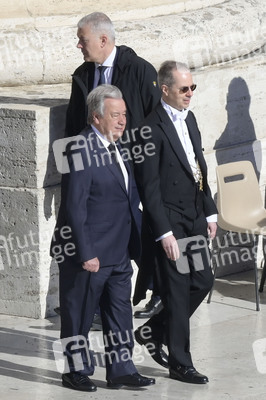 Trauermesse für Papst Franziskus in der Vatikanstadt