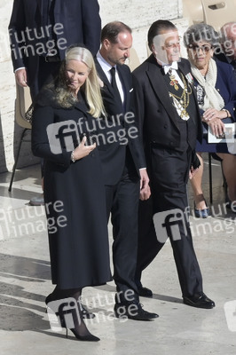 Trauermesse für Papst Franziskus in der Vatikanstadt