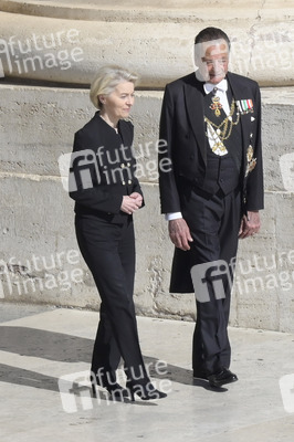 Trauermesse für Papst Franziskus in der Vatikanstadt