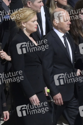 Trauermesse für Papst Franziskus in der Vatikanstadt