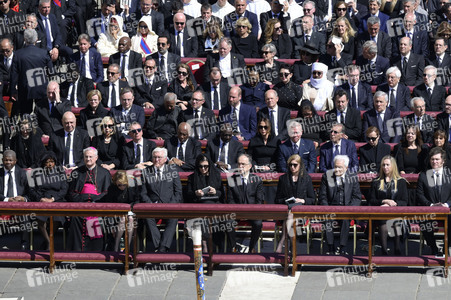 Trauermesse für Papst Franziskus in der Vatikanstadt