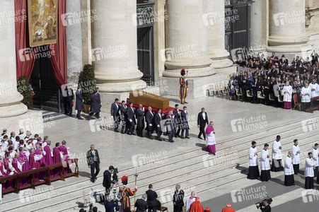 Trauermesse für Papst Franziskus in der Vatikanstadt
