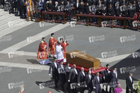 Trauermesse für Papst Franziskus in der Vatikanstadt