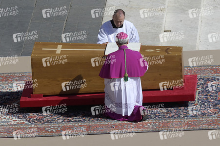 Trauermesse für Papst Franziskus in der Vatikanstadt