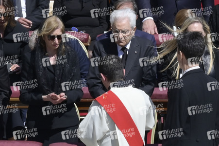 Trauermesse für Papst Franziskus in der Vatikanstadt