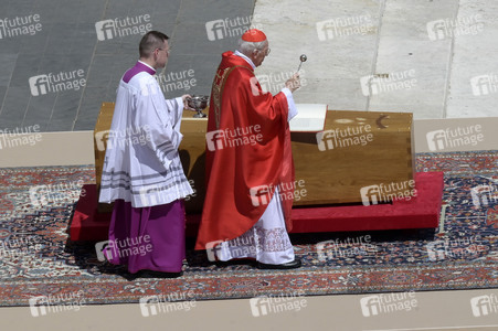 Trauermesse für Papst Franziskus in der Vatikanstadt