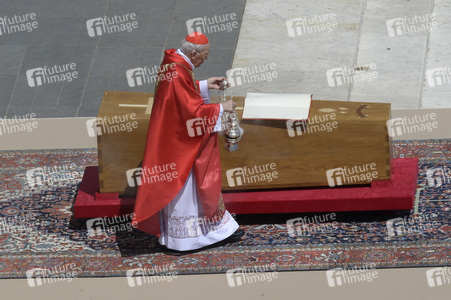 Trauermesse für Papst Franziskus in der Vatikanstadt