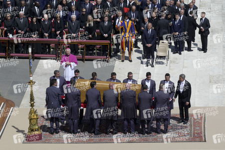 Trauermesse für Papst Franziskus in der Vatikanstadt