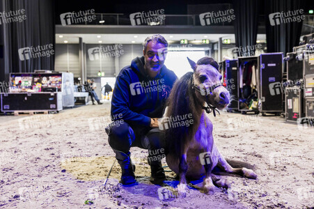 Backstageführung zur Pferdeshow 'Cavalluna - Grand Moments' in Erfurt