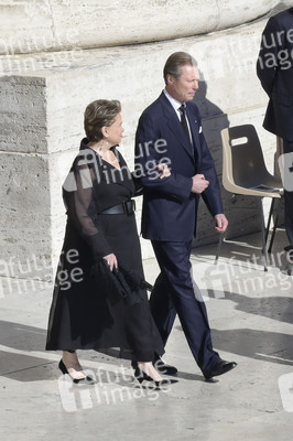 Trauermesse für Papst Franziskus in der Vatikanstadt