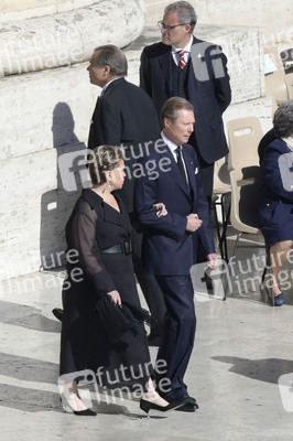 Trauermesse für Papst Franziskus in der Vatikanstadt