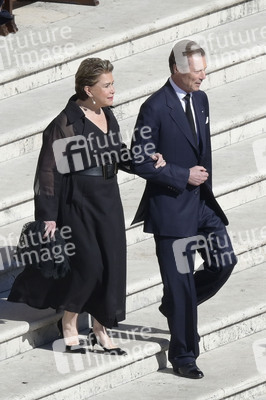 Trauermesse für Papst Franziskus in der Vatikanstadt