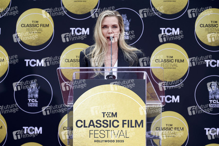 Hand and Footprint Ceremony mit Michelle Pfeiffer in Los Angeles