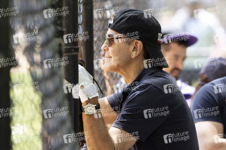George Clooney beim Softball Spiel in New York