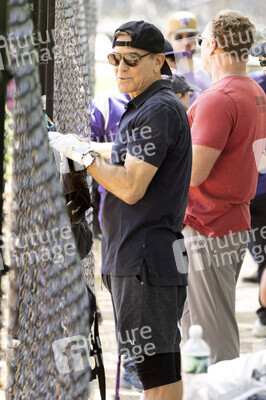 George Clooney beim Softball Spiel in New York