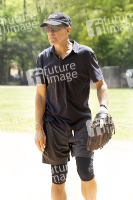 George Clooney beim Softball Spiel in New York