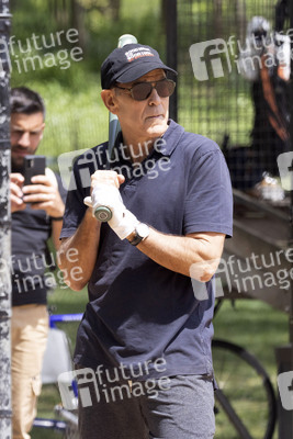 George Clooney beim Softball Spiel in New York