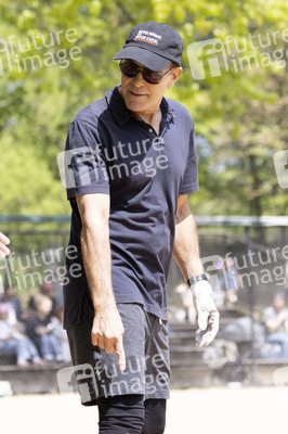 George Clooney beim Softball Spiel in New York