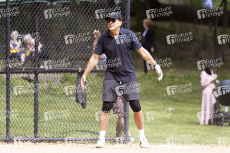 George Clooney beim Softball Spiel in New York