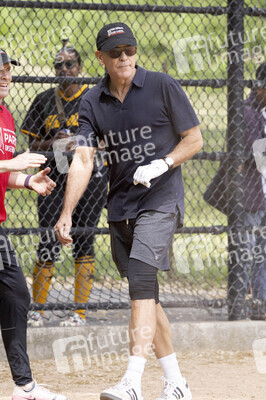 George Clooney beim Softball Spiel in New York