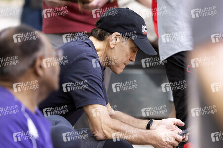George Clooney beim Softball Spiel in New York