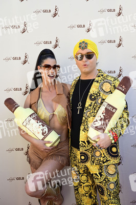 Party zum 15. Firmenjubiläum der Eierlikörfabrik scharfesGELB in Senftenberg