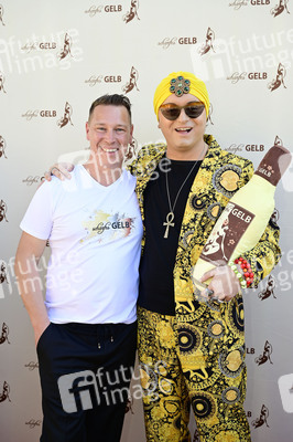 Party zum 15. Firmenjubiläum der Eierlikörfabrik scharfesGELB in Senftenberg