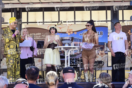 Party zum 15. Firmenjubiläum der Eierlikörfabrik scharfesGELB in Senftenberg