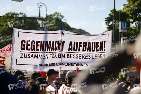 Revolutionäre 1. Mai-Demonstration in Berlin