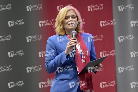 Bibelarbeit mit Julia Klöckner beim 39. Evangelischen Kirchentag in Hannover