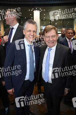 Unterzeichnung des Koalitionsvertrages zwischen CDU, CSU und SPD in Berlin