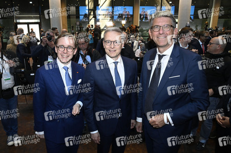 Unterzeichnung des Koalitionsvertrages zwischen CDU, CSU und SPD in Berlin